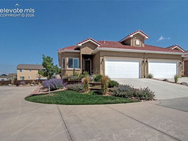 13922 Paradise Villas Grove, Colorado Springs, CO 80921