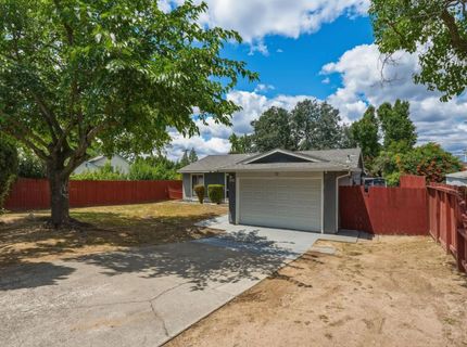 5509 Eagle View Way, Sacramento, CA 95842 Photo