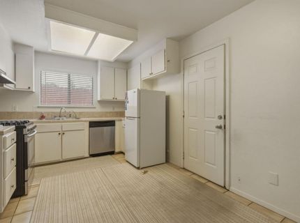 5509 Eagle View Way, Sacramento, CA 95842 Photo