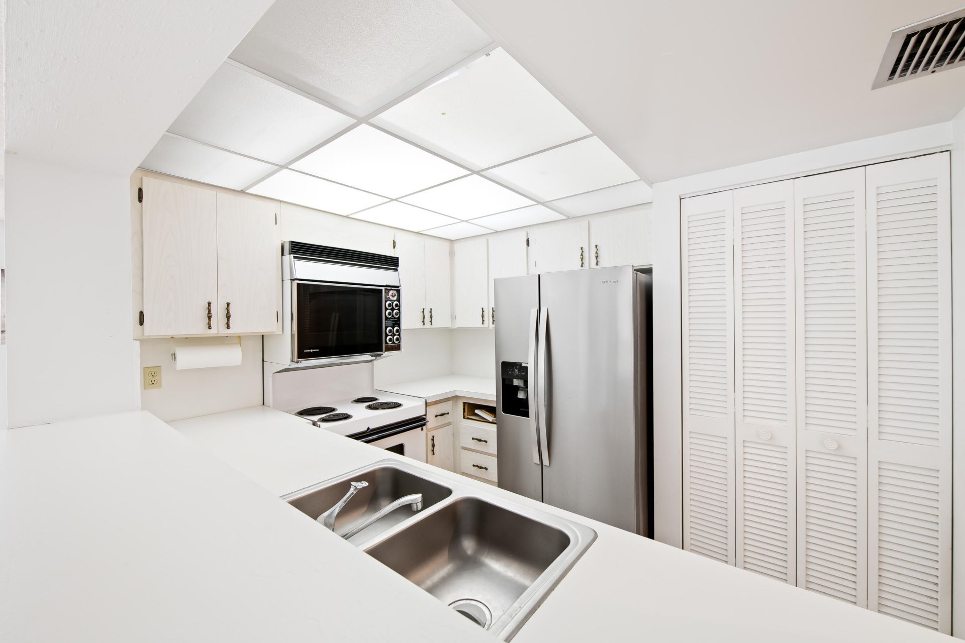 799 Jeffery Street, Unit 201, Boca Raton, FL 33487 Photo