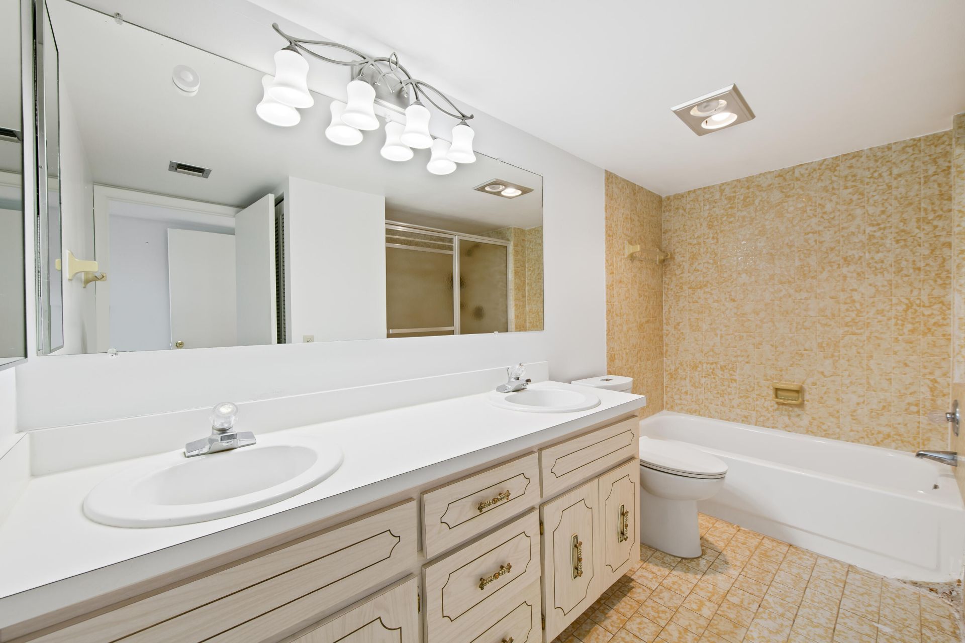 799 Jeffery Street, Unit 201, Boca Raton, FL 33487 Photo