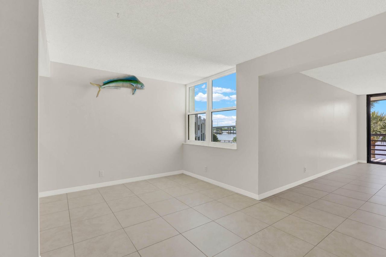1950 SW Palm City Road, Unit 13-301, Stuart, FL 34994 Photo
