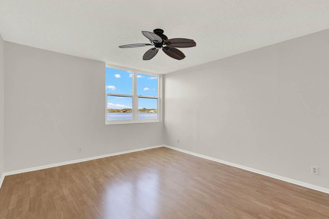 1950 SW Palm City Road, Unit 13-301, Stuart, FL 34994 Photo