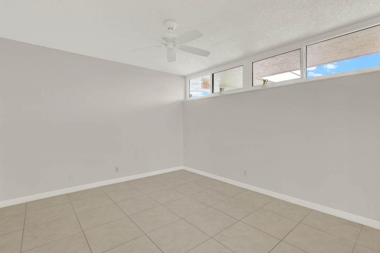 1950 SW Palm City Road, Unit 13-301, Stuart, FL 34994 Photo