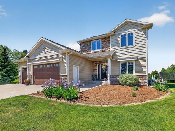 217 Skyline Drive, Wabasha, MN 55981