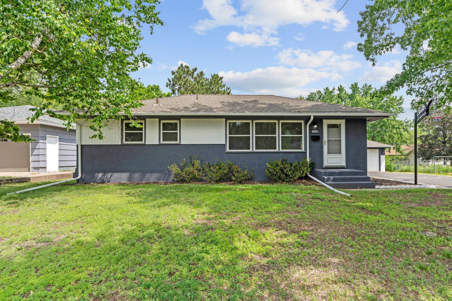 3500 72nd Avenue N, Brooklyn Center, MN 55429