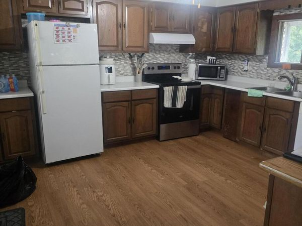 1211 Main Street, Dickson City, PA 18519