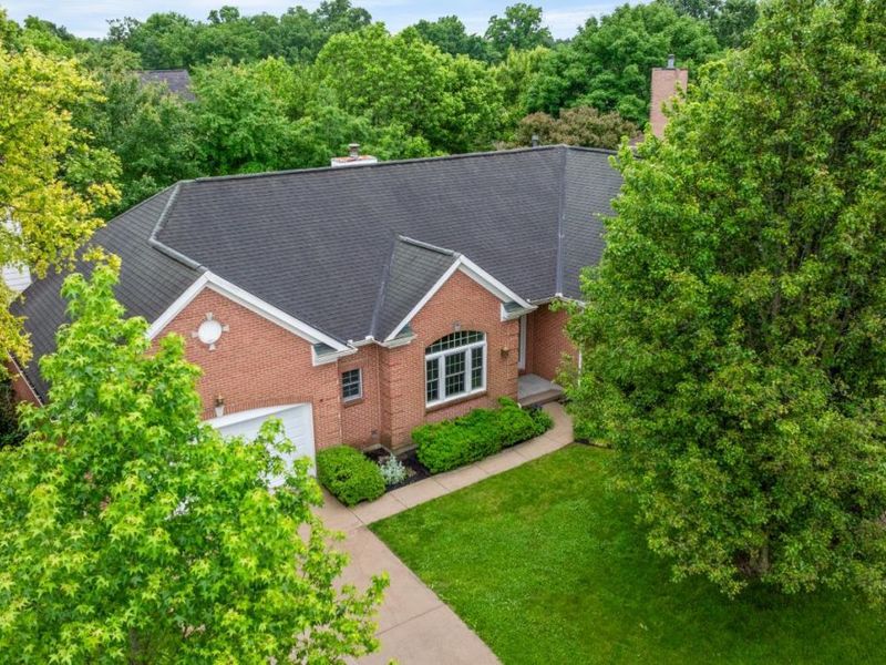 6019 Scotch Pine Drive, Miami Twp, OH 45150 Photo 2