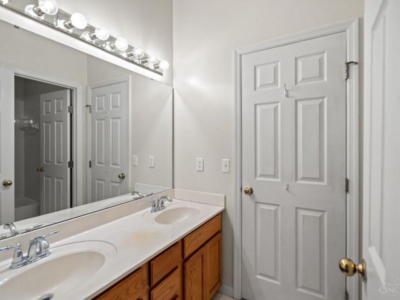 6019 Scotch Pine Drive, Miami Twp, OH 45150 Photo 31