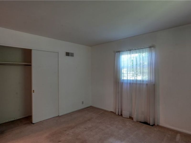 63075 Ridgewood Drive , Cambridge, OH 43725 Photo 20