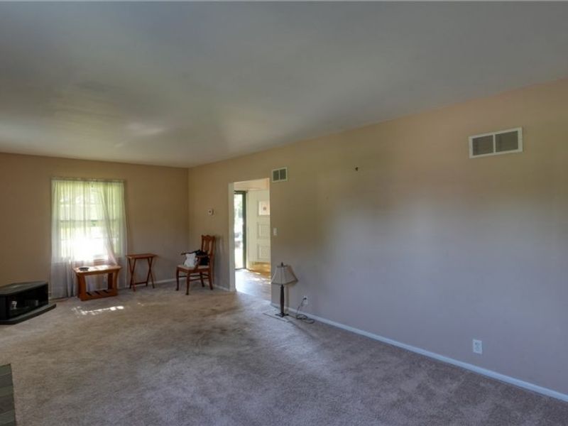 63075 Ridgewood Drive , Cambridge, OH 43725 Photo 5