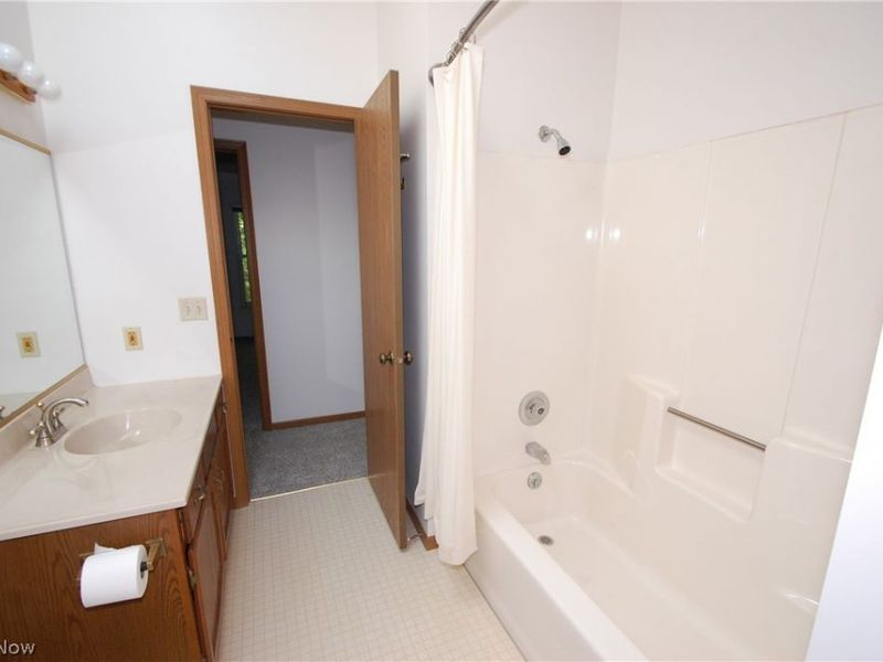 1327 Fox Run Drive , Boardman, OH 44512 Photo 16
