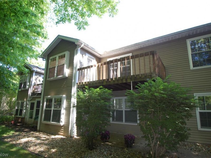 1327 Fox Run Drive , Boardman, OH 44512 Photo 3
