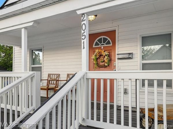 2051 Dwight Avenue, Flint, MI 48503