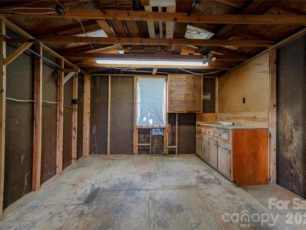 703 Dellinger Road , Shelby, NC 28152