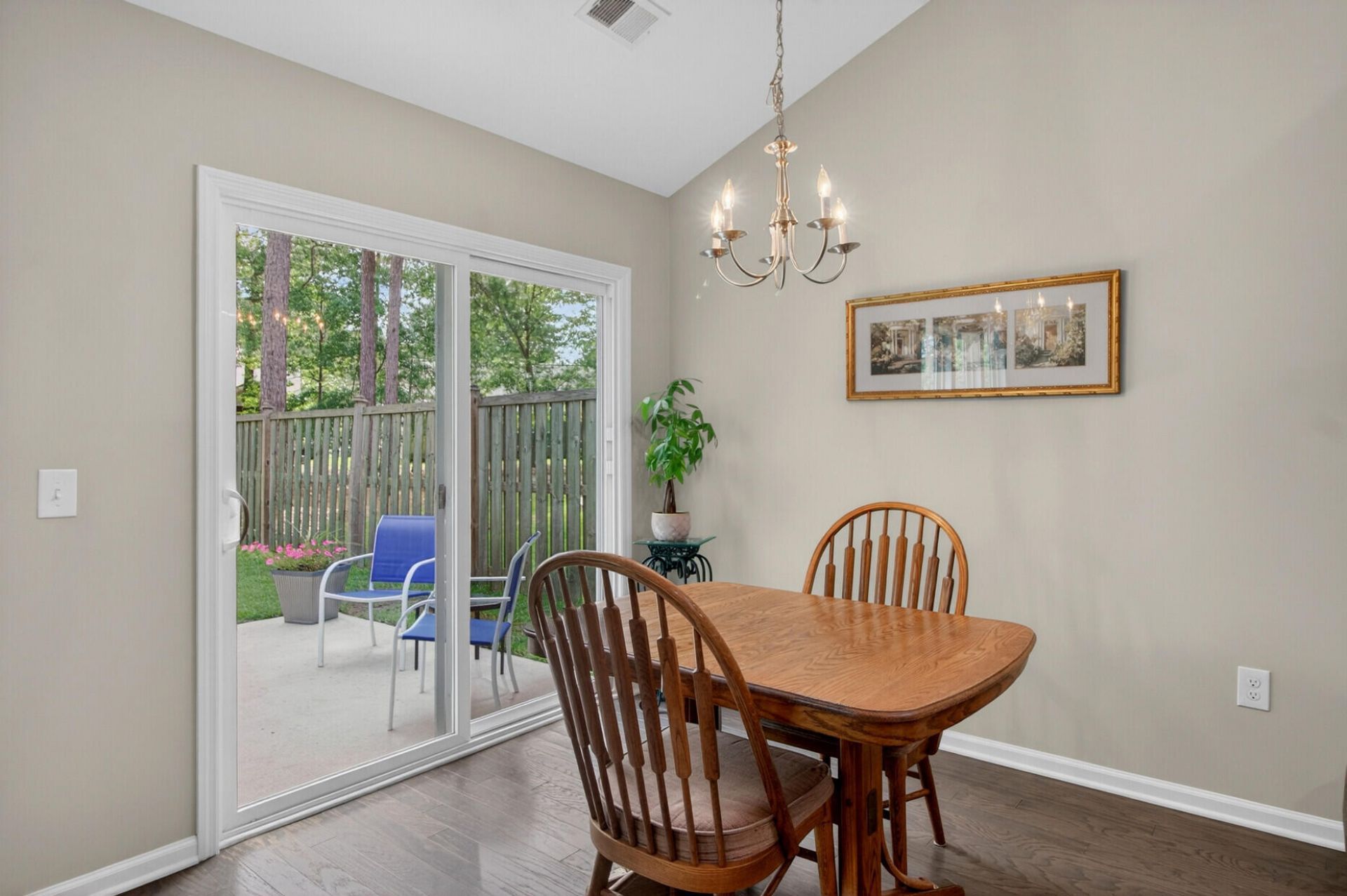 225 Alpine Road Photo 11