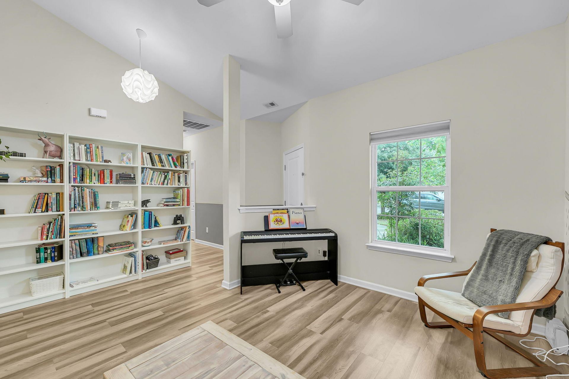 3253 Dunwick Drive Photo 5