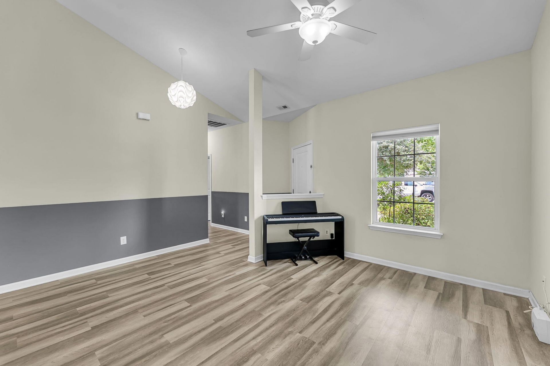 3253 Dunwick Drive Photo 5