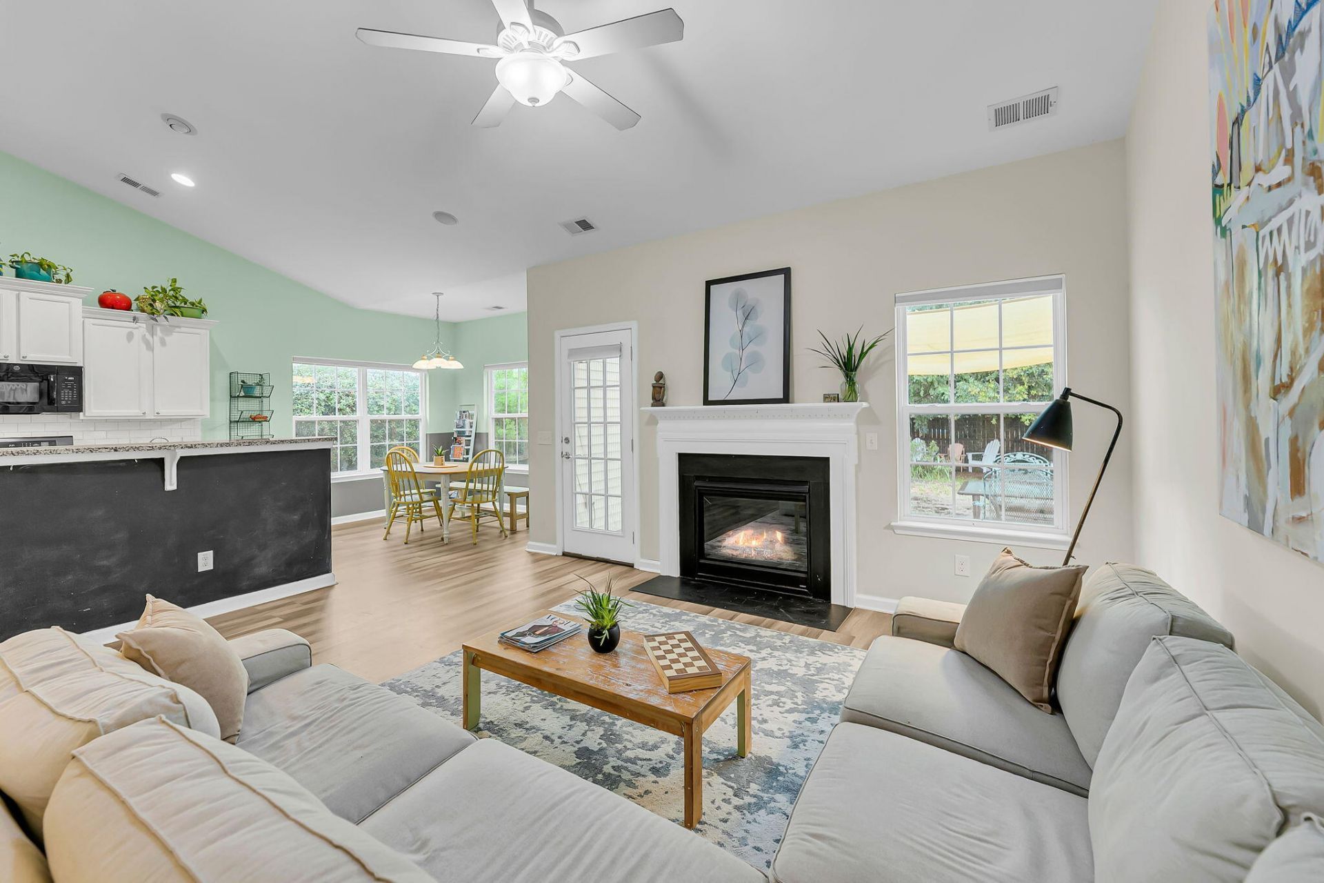 3253 Dunwick Drive Photo 6