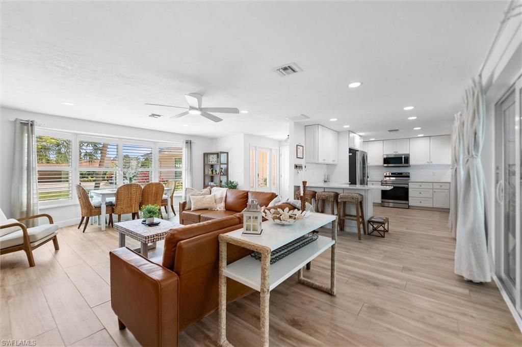 9428 Moonlight Dr, Sanibel, FL 33957 Photo