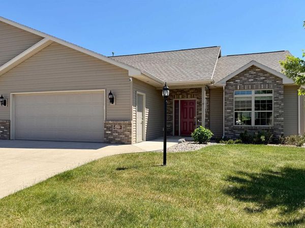 1362 CANDLELIGHT LANE, Fond Du Lac, WI 54935