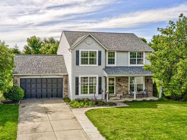6768 Lexington Circle , Zionsville, IN 46077