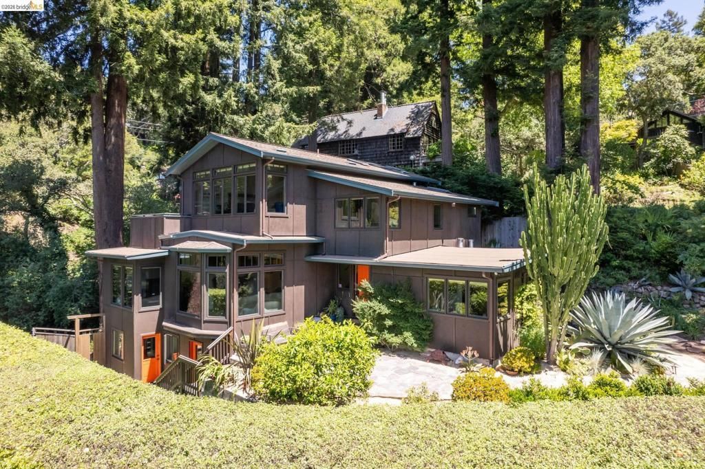 1196 Keith Ave, Berkeley, CA 94708 Main Photo