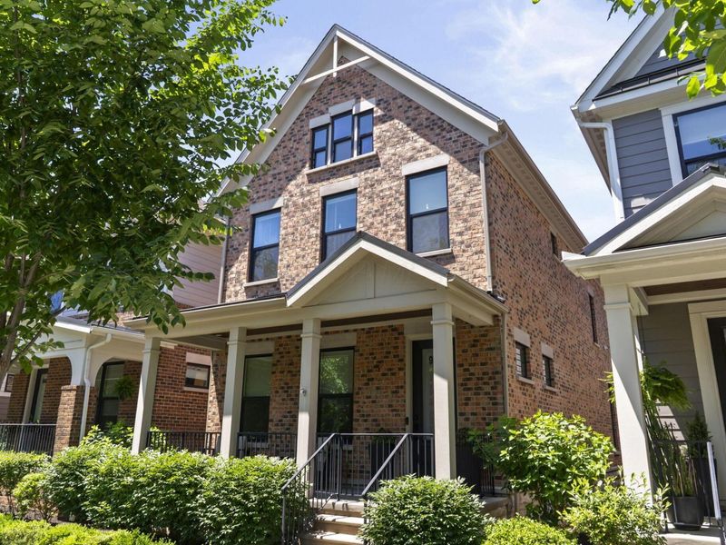 946 Hudson Crossing, Columbus, OH 43212 Photo 1