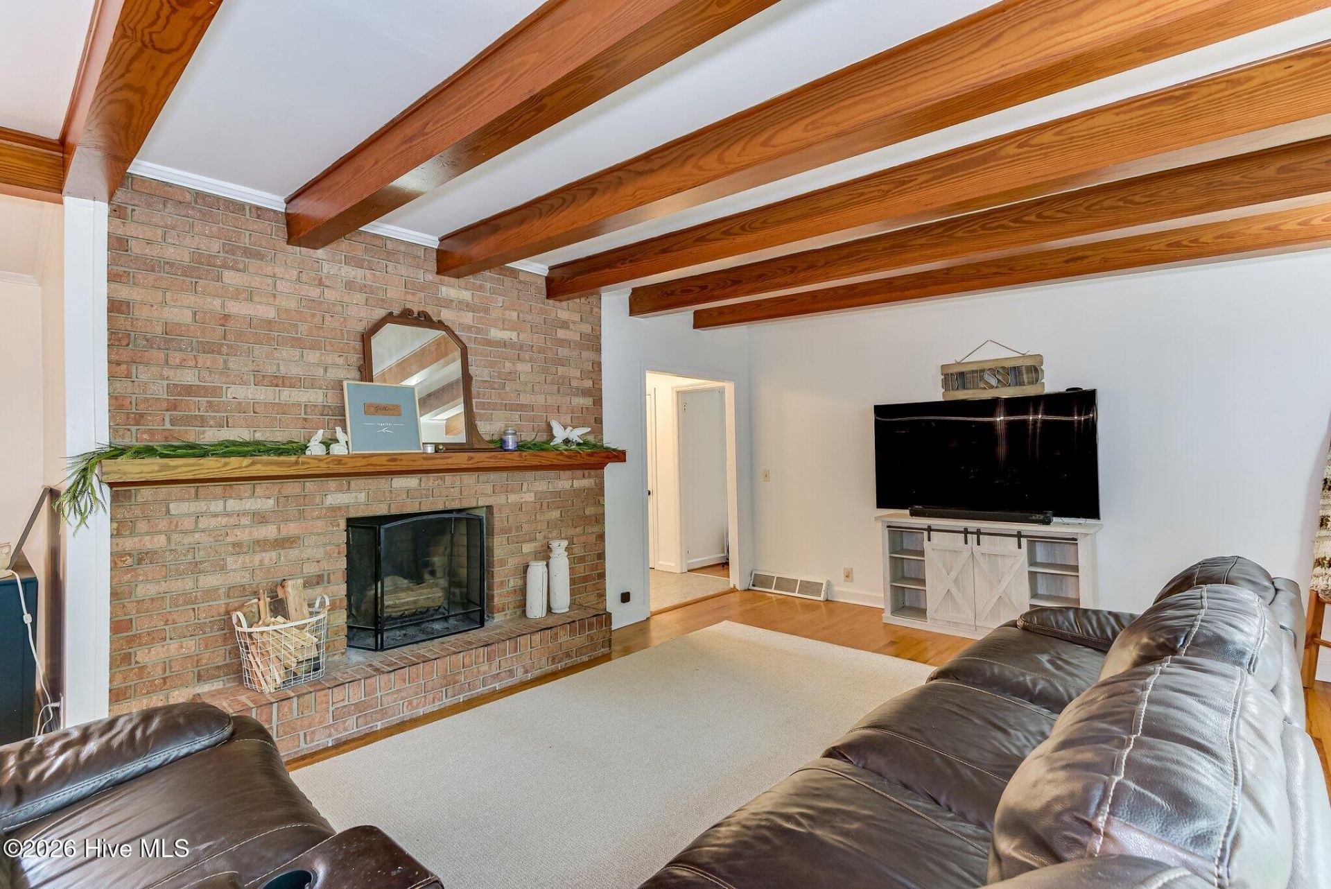 809 Woodside Drive Photo 7