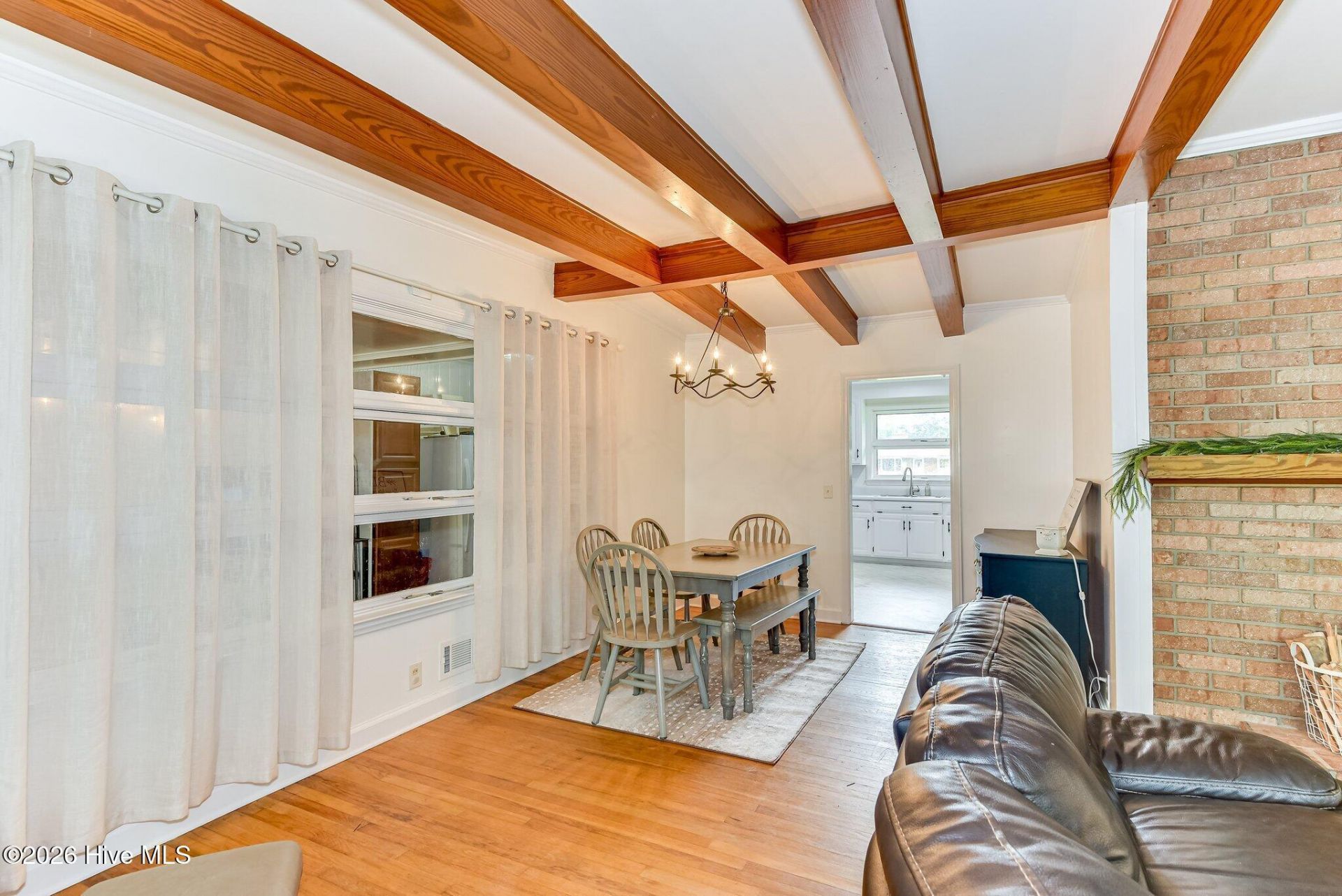 809 Woodside Drive Photo 8