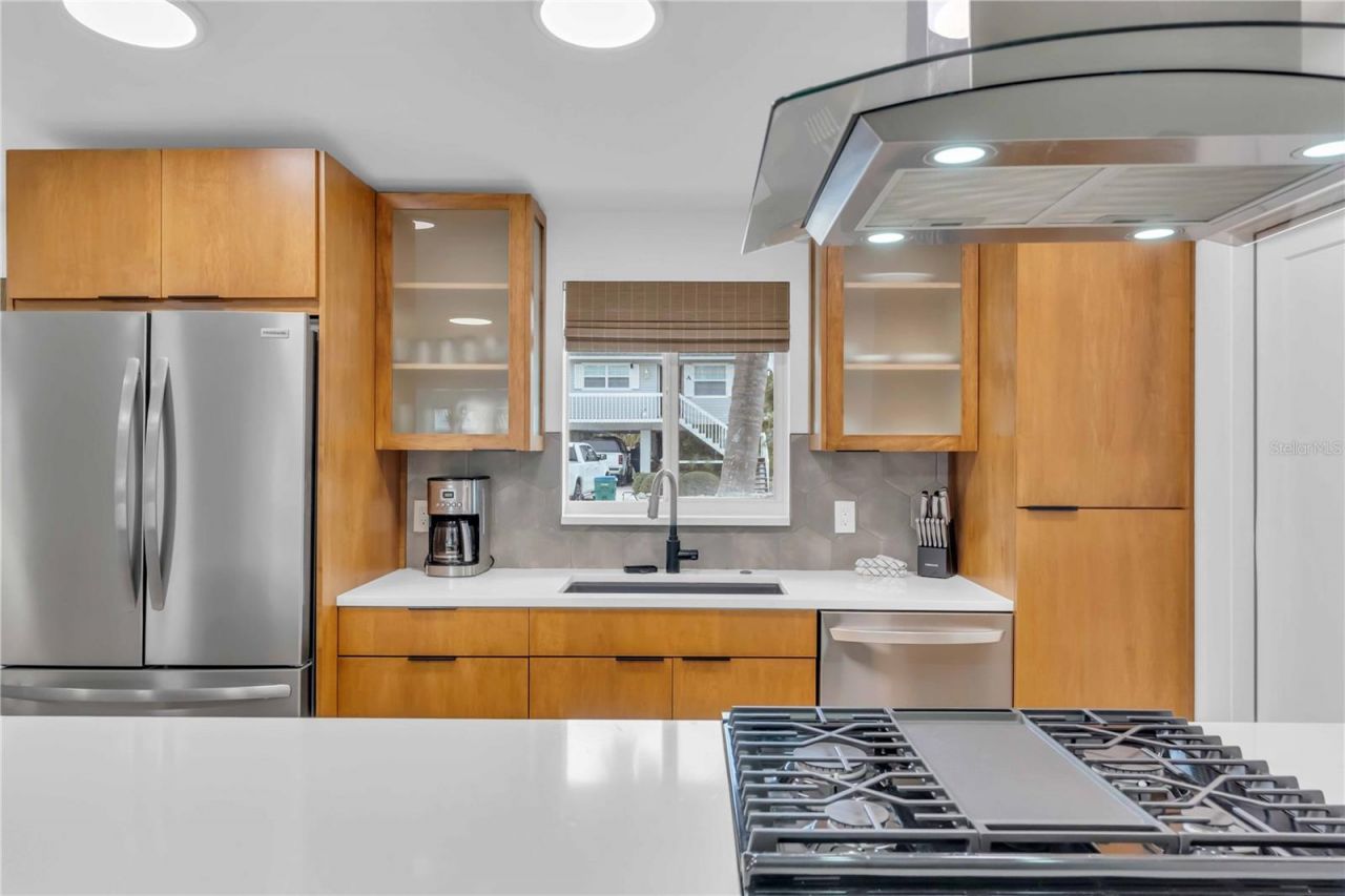 306 66th Street, Holmes Beach, FL 34217 Photo