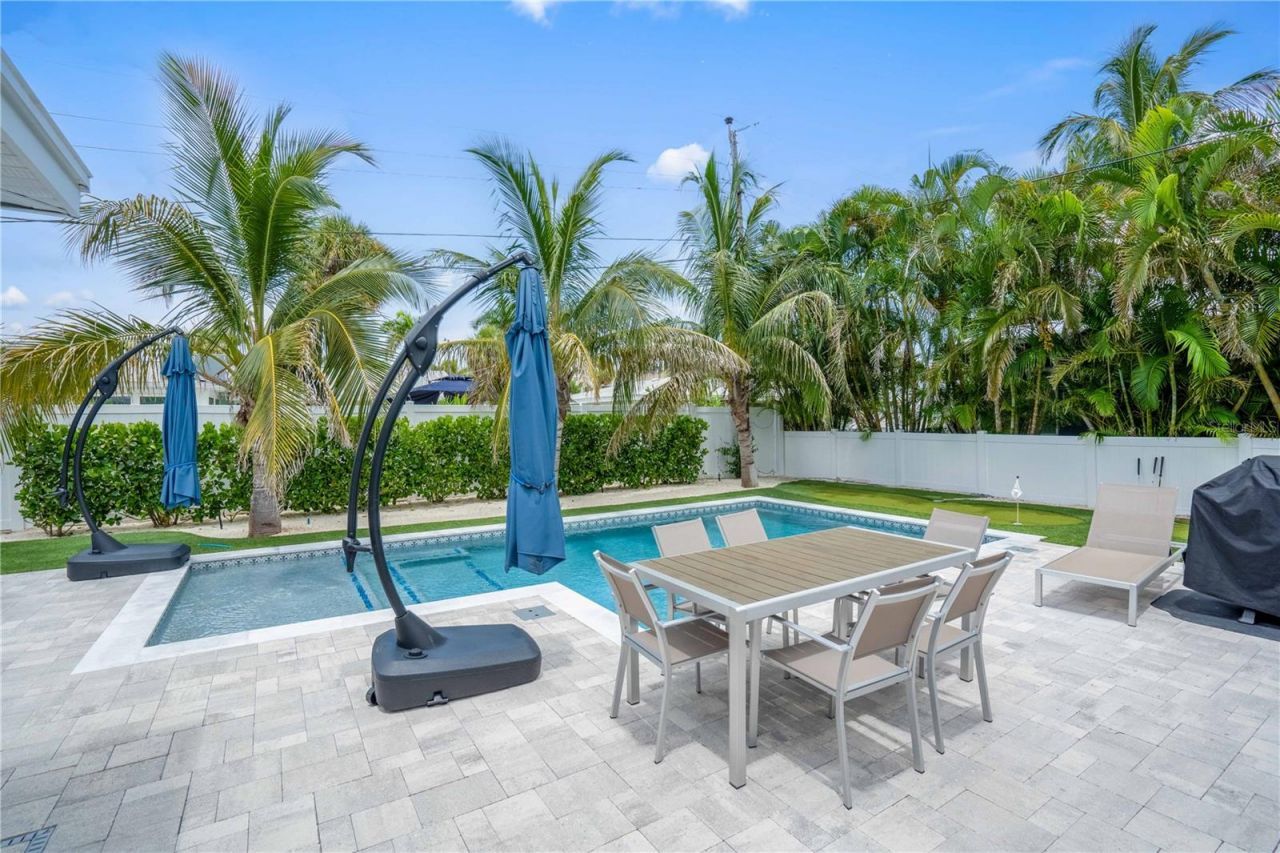 306 66th Street, Holmes Beach, FL 34217 Photo