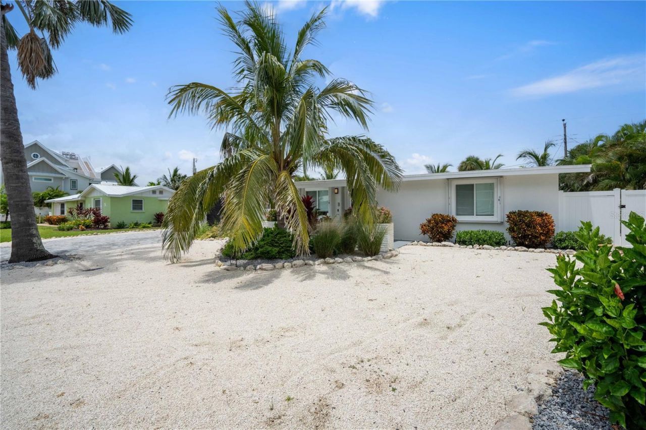 306 66th Street, Holmes Beach, FL 34217 Photo