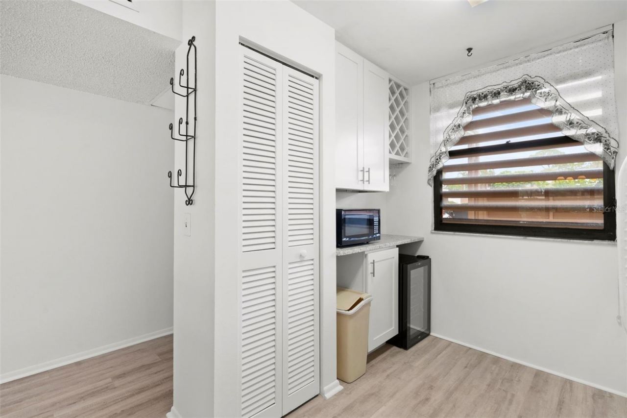 106 Tidewater Drive, Bradenton, FL 34210 Photo