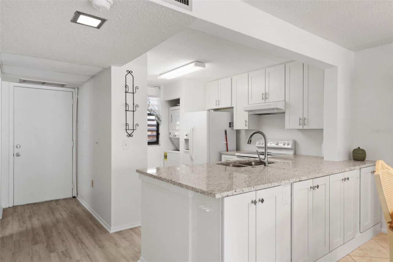 106 Tidewater Drive, Bradenton, FL 34210 Photo