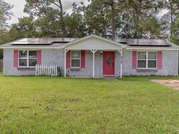 8240 Tempest Dr, Pensacola, FL 32506