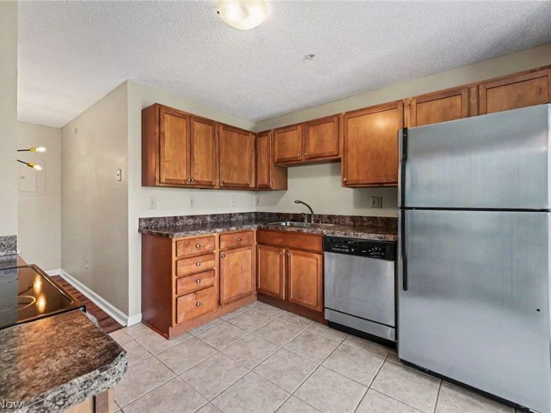 220 Fox Hollow Drive , Mayfield Heights, OH 44124 Photo 8
