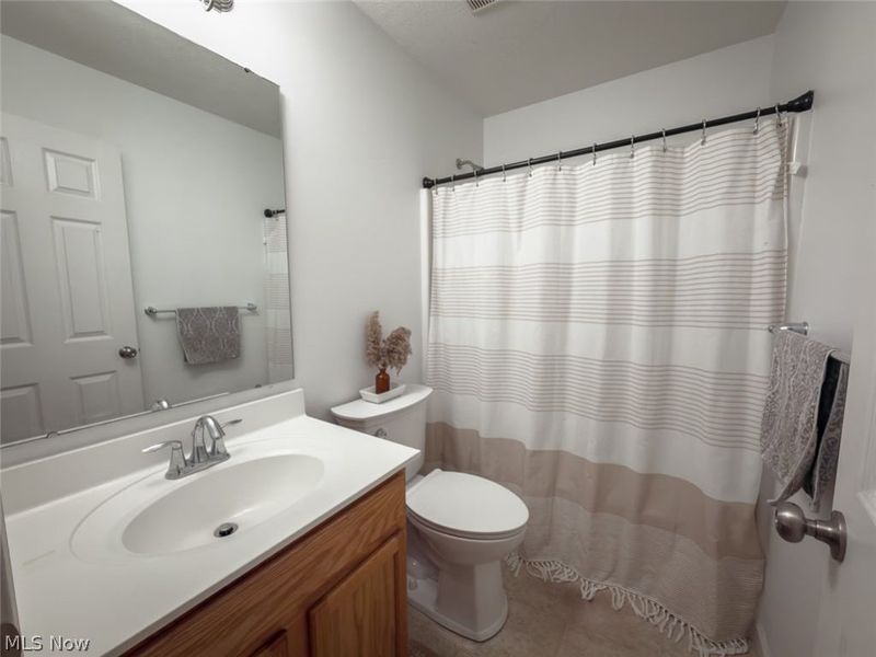 1669 Seabiscuit Drive NE, Canton, OH 44721 Photo 15