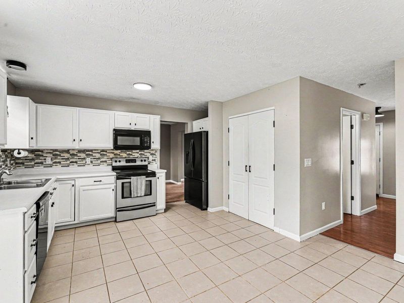 1023 Meadowbrook Court, Hebron, KY 41048 Photo 7