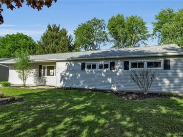 23 Alys Drive E, Depew, NY 14043