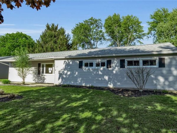 23 Alys Drive E, Depew, NY 14043
