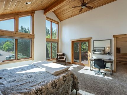 16225 Pine Court, Truckee, CA 96161 Photo