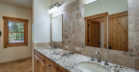 16225 Pine Court, Truckee, CA 96161 Photo