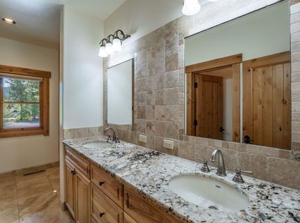 16225 Pine Court, Truckee, CA 96161 Photo