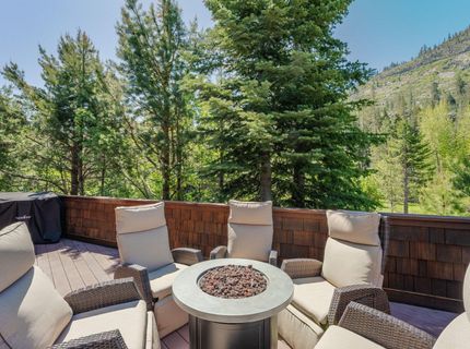 16225 Pine Court, Truckee, CA 96161 Photo