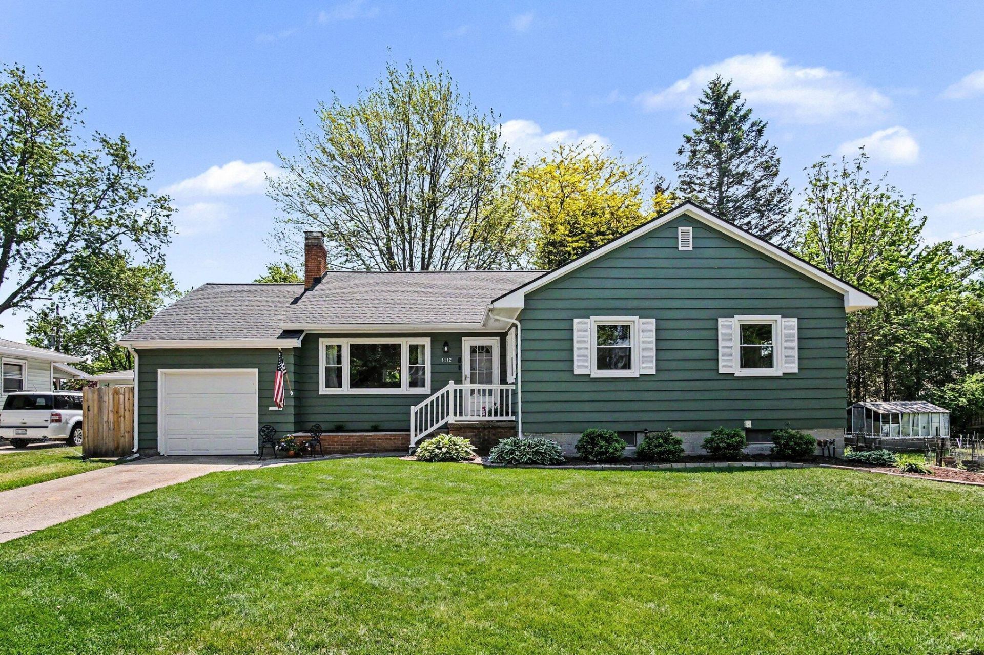 1112 Marion Avenue, Grand Haven, MI 49417 Main Photo