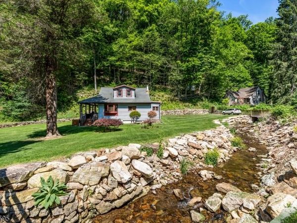 145 MillBrook Rd, Franklin, NJ 07882