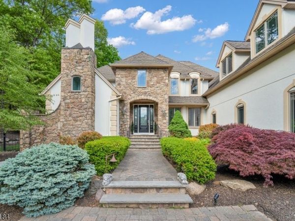 127 Waughaw Rd, Montville, NJ 07082