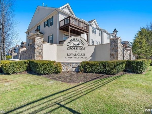 182 Brittany Ct, Clifton, NJ 07013