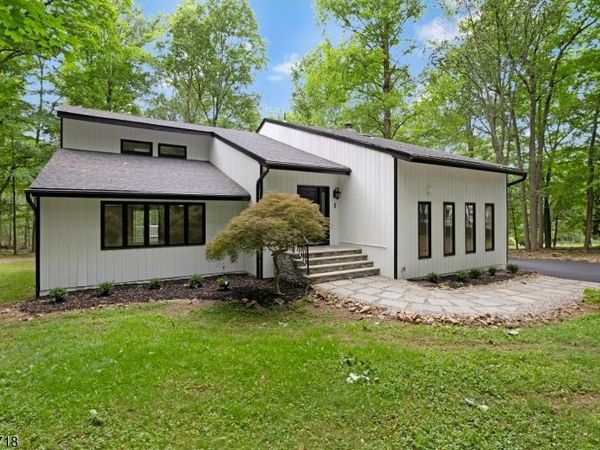 1 Fernwood Road, Warren, NJ 07059